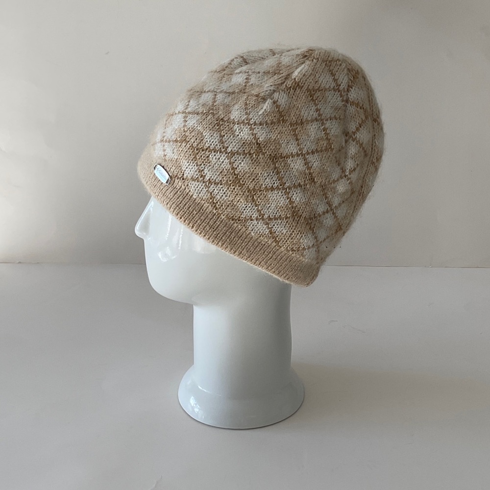 Columbia Tan and White Knit Beanie